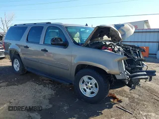 2007 Chevrolet Suburban LT with VIN 1GNFK16357R265554, listed as a IAAI auction lot 41434543 with 139,928 mi miles and . Bid and sale history available at DreamBid. Image 1.