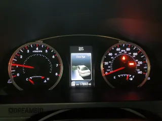 2017 Toyota Camry XLE z VIN 4T1BF1FK1HU721157, wystawiony jako Copart lot #55772635 z przebiegiem 178 665 mil mil oraz Szkoda całkowita • Salvage title. Historia ofert i sprzedaży dostępna na DreamBid. Obrazek 9.