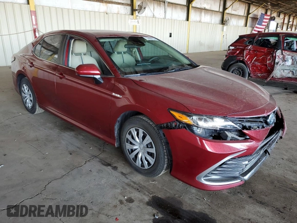 2021 Toyota Camry Hybrid LE with VIN 4T1C31AK6MU557645, listed as a Copart auction lot 53958735 with 72,221 mi miles and Salvage Title. Bid and sale history available at carsss.com. Image 4.