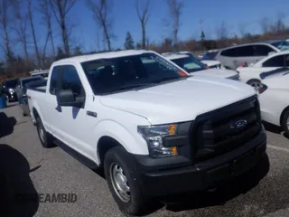 2016 Ford F-150 XLT with VIN 1FTFX1EF5GKE85811, listed as a IAAI auction lot 41977419 with 165,412 mi miles. Bid and sale history available at carsss.com. Image 1.