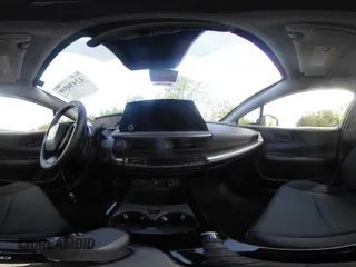2024 Toyota Prius LE z VIN JTDACAAU2R3020216, wystawiony jako IAAI lot #42434518 z przebiegiem 43 544 mil mil oraz . Historia ofert i sprzedaży dostępna na DreamBid. Obrazek 18.