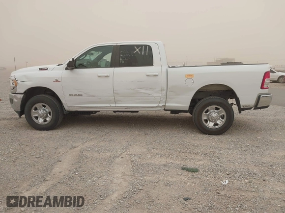 2022 Ram 2500 Big Horn with VIN 3C6UR5DL1NG235817, listed as a IAAI auction lot 41816835 with 44,895 mi miles. Bid and sale history available at carsss.com. Image 14.