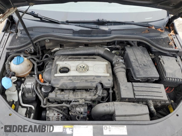 2014 Volkswagen CC R-Line with VIN WVWBP7AN5EE525668, listed as a Copart auction lot 84139734 with 179,895 mi miles and Clean Title. Bid and sale history available at carsss.com. Image 11.