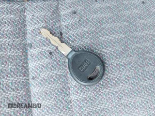 2000 Jeep Cherokee z VIN 1J4FF48S7YL129654, wystawiony jako IAAI lot #42201026 z przebiegiem 272 922 mil mil oraz . Historia ofert i sprzedaży dostępna na DreamBid. Obrazek 11.