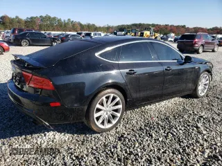 2013 Audi A7 Premium Plus z VIN WAUYGAFC2DN006636, wystawiony jako Copart lot #82774834 z przebiegiem 171 371 mil mil oraz Szkody całkowita. Historia ofert i sprzedaży dostępna na DreamBid. Obrazek 3.