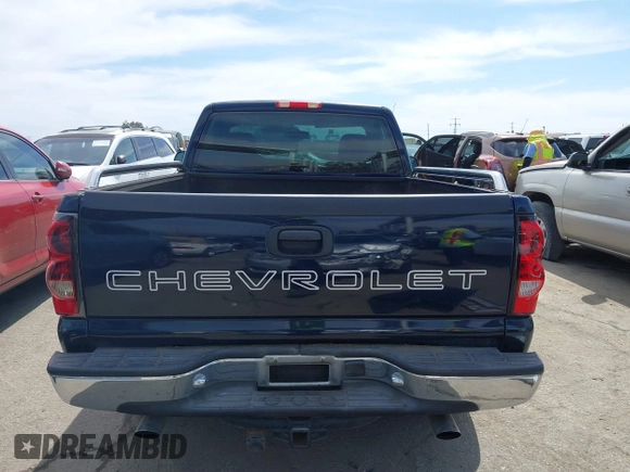 2005 Chevrolet Silverado 1500 Work Truck with VIN 1GCEC14X15Z246813, listed as a IAAI auction lot 41763107 with 282,823 mi miles. Bid and sale history available at carsss.com. Image 17.