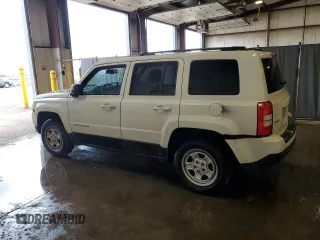 2016 Jeep Patriot Sport z VIN 1C4NJRBB1GD557377, wystawiony jako Copart lot #50814255 z przebiegiem 164 647 mil mil oraz Czysty tytuł • Clean title. Historia ofert i sprzedaży dostępna na DreamBid. Obrazek 2.