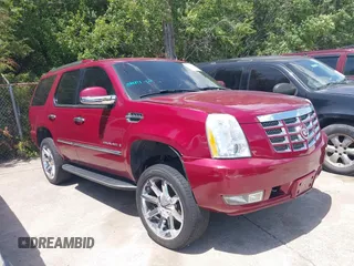 2007 Cadillac Escalade with VIN 1GYFK638X7R418820, listed as a IAAI auction lot 42716951 with Not provided miles and . Bid and sale history available at DreamBid. Image 1.