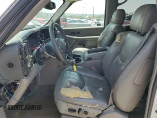 2004 Chevrolet Tahoe LS z VIN 1GNEC13T94R165160, wystawiony jako Copart lot #59994985 z przebiegiem 303 473 mil mil oraz Szkoda całkowita • Salvage title. Historia ofert i sprzedaży dostępna na DreamBid. Obrazek 7.
