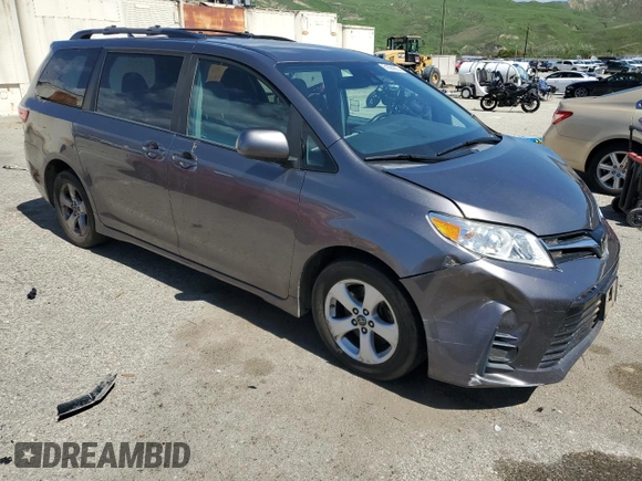 2018 Toyota Sienna LE Auto Access Seat with VIN 5TDKZ3DCXJS939496, listed as a Copart auction lot 51694385 with 109,722 mi miles and Salvage Title. Bid and sale history available at carsss.com. Image 4.