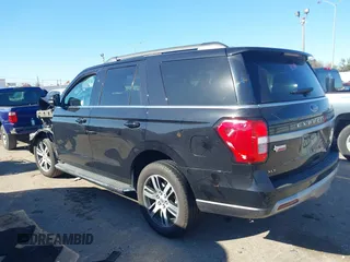 2022 Ford Expedition XLT with VIN 1FMJU1HT1NEA48965, listed as a IAAI auction lot 41157660 with 36,489 mi miles. Bid and sale history available at carsss.com. Image 3.