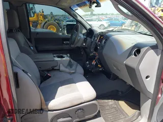 2005 Ford F-150 XLT z VIN 1FTPX14555NA66043, wystawiony jako IAAI lot #42641503 z przebiegiem Nie podano mil oraz . Historia ofert i sprzedaży dostępna na DreamBid. Obrazek 5.