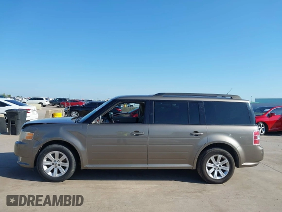 2012 Ford Flex SE with VIN 2FMGK5BC9CBD08666, listed as a IAAI auction lot 41962761 with 208,525 mi miles. Bid and sale history available at carsss.com. Image 15.