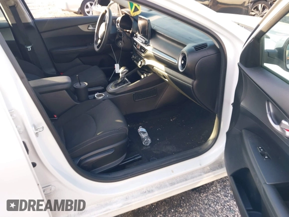 2019 Kia Forte LXS with VIN 3KPF24AD6KE078919, listed as a IAAI auction lot 41012080 with 71,998 mi miles. Bid and sale history available at carsss.com. Image 5.
