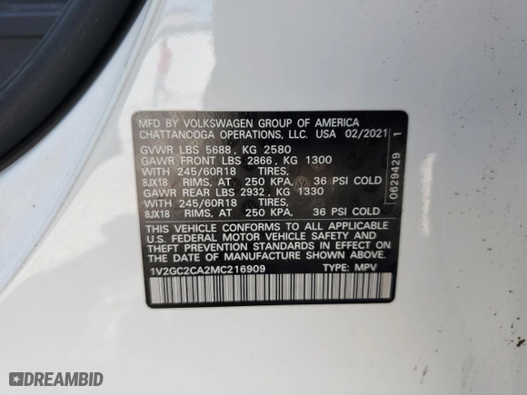 2021 Volkswagen Atlas Cross Sport 2.0T S with VIN 1V2GC2CA2MC216909, listed as a Copart auction lot 58610674 with 33,992 mi miles and Clean Title. Bid and sale history available at carsss.com. Image 13.