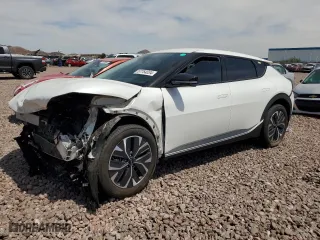 2022 Kia EV6 Light with VIN KNDC34LB9N5056523, listed as a Copart auction lot 57764034 with 33,042 mi miles and Salvage Title. Bid and sale history available at carsss.com. Image 1.