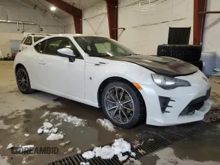 2017 Toyota 86 with VIN JF1ZNAA14H8710074, listed as a Copart auction lot 45285855 with 93,906 mi miles and Salvage Title. Bid and sale history available at carsss.com. Image 4.