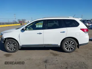 2013 Nissan Pathfinder S with VIN 5N1AR2MM9DC671220, listed as a IAAI auction lot 41419316 with 110,266 mi miles. Bid and sale history available at carsss.com. Image 15.
