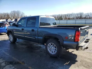2006 Chevrolet Silverado 1500 LT1 with VIN 2GCEK13T761180800, listed as a Copart auction lot 78435513 with 269,630 mi miles and Salvage Title. Bid and sale history available at carsss.com. Image 2.