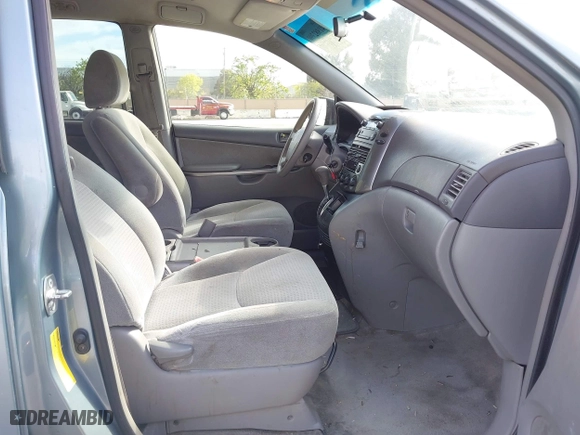 2010 Toyota Sienna CE with VIN 5TDKK4CC3AS327684, listed as a IAAI auction lot 41982390 with 219,359 mi miles. Bid and sale history available at carsss.com. Image 5.