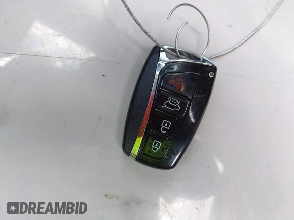 2014 Hyundai Santa Fe z VIN 5XYZUDLB4EG138898, wystawiony jako IAAI lot #42196491 z przebiegiem Nie podano mil oraz . Historia ofert i sprzedaży dostępna na DreamBid. Obrazek 11.