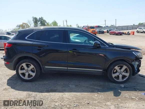 2018 Lincoln MKC Premiere with VIN 5LMCJ1C93JUL00872, listed as a IAAI auction lot 41933337 with 82,493 mi miles and . Bid and sale history available at DreamBid. Image 13.