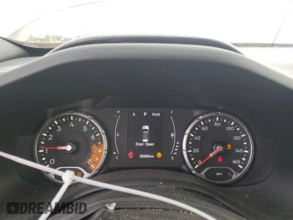 2018 Jeep Renegade Sport with VIN ZACCJBAB7JPH67992, listed as a Copart auction lot 44616795 with 30,995 mi miles and Salvage Title. Bid and sale history available at DreamBid. Image 9.