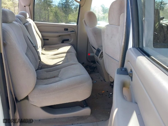 2005 Chevrolet Silverado 2500HD LS with VIN 1GCHK23U95F846199, listed as a IAAI auction lot 41771024 with 1 mi miles. Bid and sale history available at carsss.com. Image 8.