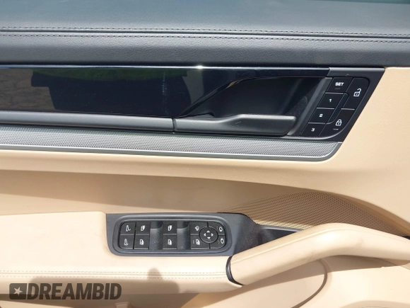 2024 Porsche Cayenne с VIN WP1BA2AY2RDA50635, выставлен на аукционе IAAI как лот 42177816 с пробегом 8 070 миль миль и . История ставок и продаж доступна на DreamBid. Изображение 19.