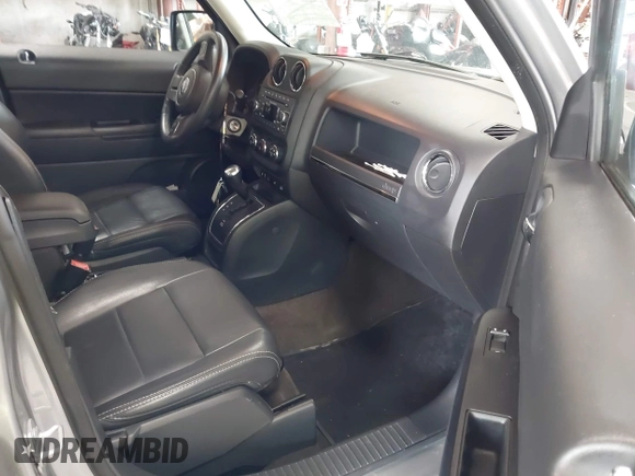 2015 Jeep Patriot High Altitude with VIN 1C4NJRFB4FD382647, listed as a IAAI auction lot 42641866 with 69,775 mi miles and . Bid and sale history available at DreamBid. Image 5.