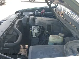 2010 Chevrolet Suburban LT z VIN 1GNUCJE01AR142336, wystawiony jako IAAI lot #42569262 z przebiegiem 298 479 mil mil oraz . Historia ofert i sprzedaży dostępna na DreamBid. Obrazek 19.