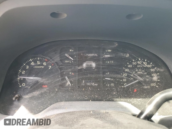 2018 Toyota Tundra 2WD SR with VIN 5TFRM5F17JX133906, listed as a Copart auction lot 49607144 with 186,798 mi miles. Bid and sale history available at carsss.com. Image 9.