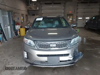 2015 Kia Sorento SX with VIN 5XYKWDA74FG617737, listed as a IAAI auction lot 41368050 with 96,763 mi miles. Bid and sale history available at carsss.com. Image 12.