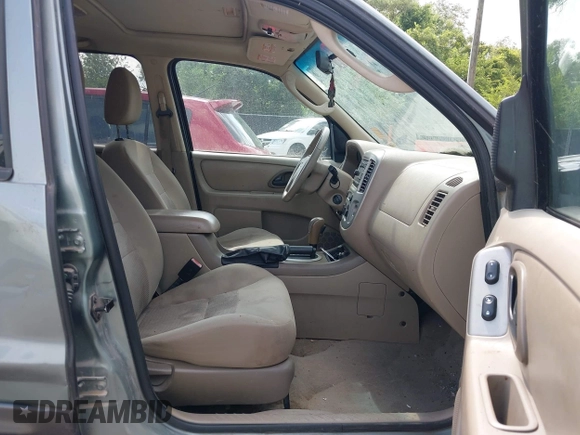 2006 Ford Escape XLT with VIN 1FMYU93146KB34745, listed as a IAAI auction lot 42746687 with 179,386 mi miles and . Bid and sale history available at DreamBid. Image 5.