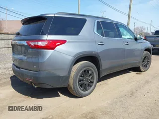2021 Chevrolet Traverse LT Cloth with VIN 1GNERGKW5MJ183750, listed as a IAAI auction lot 41833143 with 38,685 mi miles. Bid and sale history available at carsss.com. Image 4.