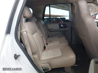 2004 Ford Expedition Eddie Bauer with VIN 1FMFU17L34LA57247, listed as a IAAI auction lot 39279271 with 152,511 mi miles. Bid and sale history available at carsss.com. Image 8.