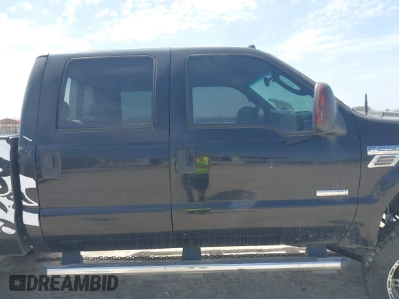 2005 Ford F-250 XL с VIN 1FTSW21P45EB16990, выставлен на аукционе IAAI как лот 41741408 с пробегом Не указан миль и . История ставок и продаж доступна на DreamBid. Изображение 14.