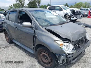 2004 Scion xA z VIN JTKKT624840054017, wystawiony jako IAAI lot #42255268 z przebiegiem 182 913 mil mil oraz . Historia ofert i sprzedaży dostępna na DreamBid. Obrazek 1.