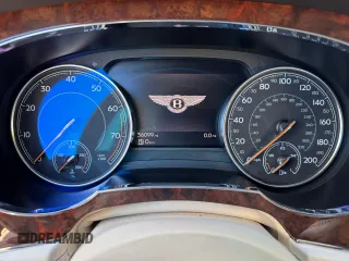 2017 Bentley Bentayga W12 z VIN SJAAC2ZV1HC014037, wystawiony jako Copart lot #47256005 z przebiegiem 36 099 mil mil oraz Szkoda całkowita • Salvage title. Historia ofert i sprzedaży dostępna na DreamBid. Obrazek 8.