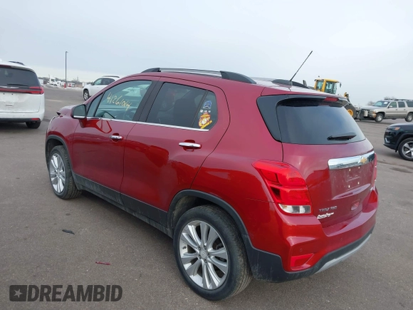 2018 Chevrolet Trax Premier with VIN 3GNCJRSBXJL245395, listed as a IAAI auction lot 41261014 with 27,306 mi miles. Bid and sale history available at carsss.com. Image 3.