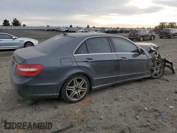 2010 Mercedes-Benz E 350 Luxury z VIN WDDHF8HB8AA070823, wystawiony jako Copart lot #43178435 z przebiegiem 148 488 mil mil oraz Szkoda całkowita • Salvage title. Historia ofert i sprzedaży dostępna na DreamBid. Obrazek 3.