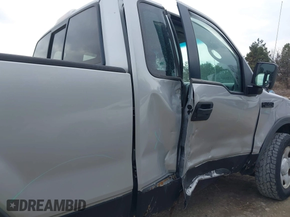 2006 Ford F-150 XL с VIN 1FTRF12W36NA13897, выставлен на аукционе IAAI как лот 41705148 с пробегом 228 585 миль миль и . История ставок и продаж доступна на DreamBid. Изображение 6.