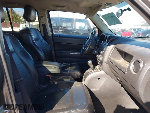 2012 Jeep Patriot Limited with VIN 1C4NJRCB9CD577482, listed as a IAAI auction lot 40811686 with 136,302 mi miles and . Bid and sale history available at carsss.com. Image 5.