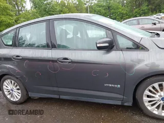 2018 Ford C-Max SE z VIN 1FADP5AU4JL100846, wystawiony jako IAAI lot #42307229 z przebiegiem 66 076 mil mil oraz . Historia ofert i sprzedaży dostępna na DreamBid. Obrazek 13.