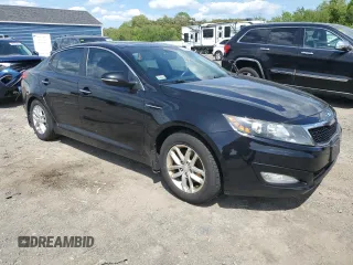 2013 Kia Optima LX z VIN 5XXGM4A75DG255625, wystawiony jako Copart lot #58465665 z przebiegiem 124 947 mil mil oraz Czysty tytuł • Clean title. Historia ofert i sprzedaży dostępna na DreamBid. Obrazek 4.