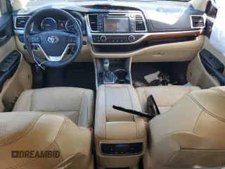 2019 Toyota Highlander Limited z VIN 5TDDZRFH3KS944285, wystawiony jako Copart lot #57176285 z przebiegiem 83 174 mil mil oraz Szkoda całkowita • Salvage title. Historia ofert i sprzedaży dostępna na DreamBid. Obrazek 8.