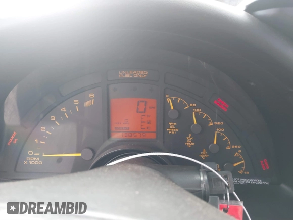 1992 Chevrolet Corvette z VIN 1G1YY23P7N5115133, wystawiony jako IAAI lot #41797315 z przebiegiem 138 579 mil mil oraz . Historia ofert i sprzedaży dostępna na DreamBid. Obrazek 7.