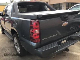 2008 Chevrolet Avalanche LTZ with VIN 3GNFK12368G179855, listed as a Copart auction lot 80298144 with 236,884 mi miles and Clean Title. Bid and sale history available at carsss.com. Image 3.
