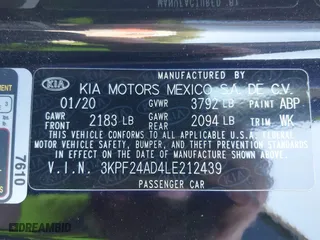 2020 Kia Forte LXS with VIN 3KPF24AD4LE212439, listed as a IAAI auction lot 40044600 with 90,843 mi miles. Bid and sale history available at carsss.com. Image 9.