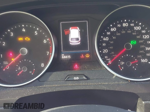 2020 Volkswagen Tiguan S z VIN 3VV1B7AX7LM133084, wystawiony jako IAAI lot #42597631 z przebiegiem 84 415 mil mil oraz . Historia ofert i sprzedaży dostępna na DreamBid. Obrazek 7.